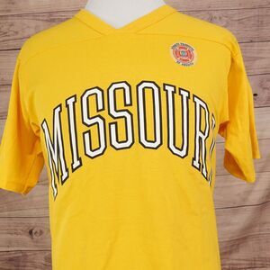 VINTAGE MISSOURI TIGERS MIZZOU 1980s VNECK SINGLE STITCH DEADSTOCK TSHIRT SZ M